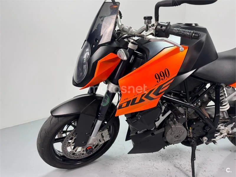 KTM 990 Super Duke – Vista 5