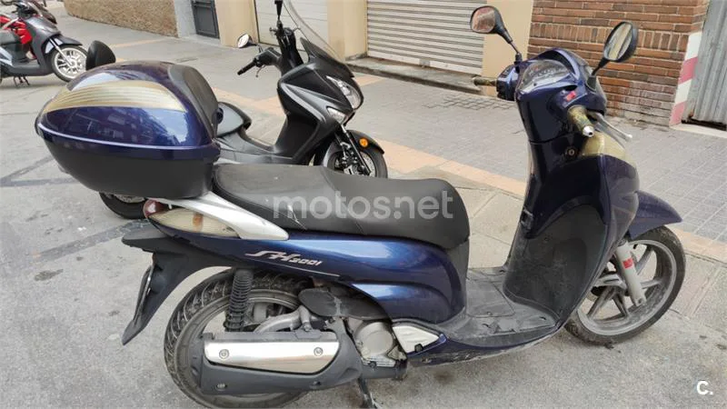 Honda SH 300i – Vista 3
