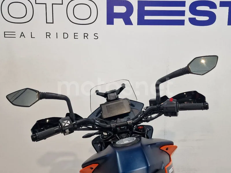 KTM 390 – Vista 11