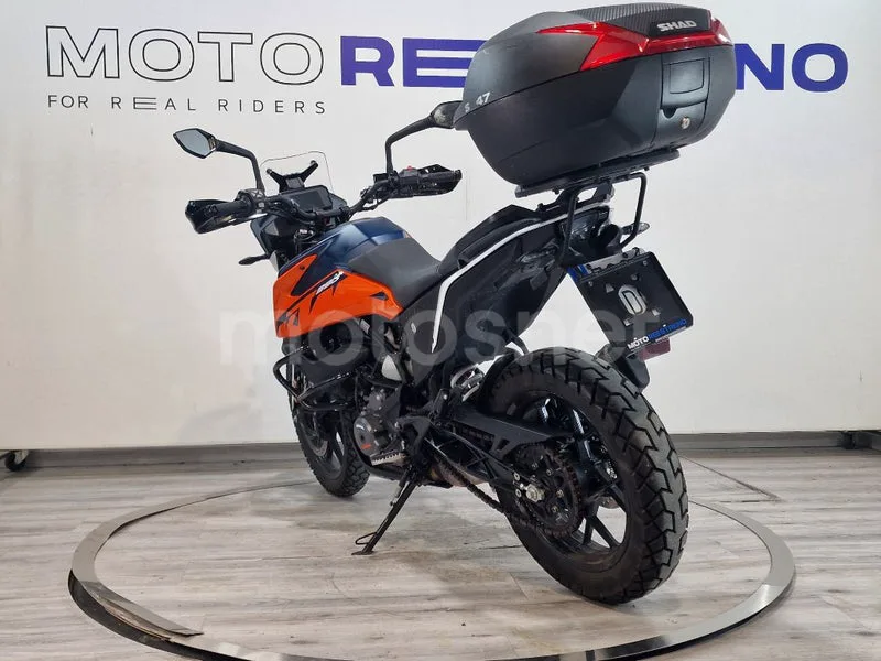 KTM 390 – Vista 3