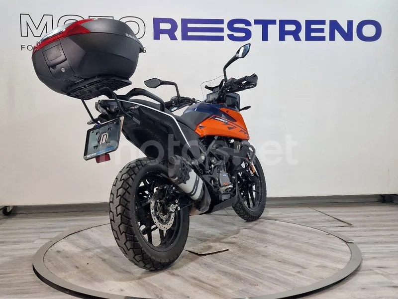 KTM 390 – Vista 8