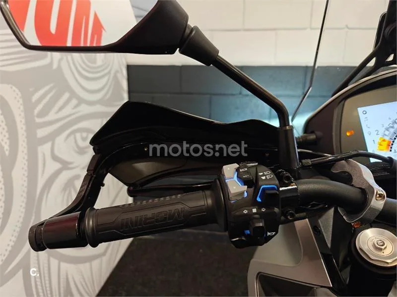 Moto Morini X-Cape – Vista 9