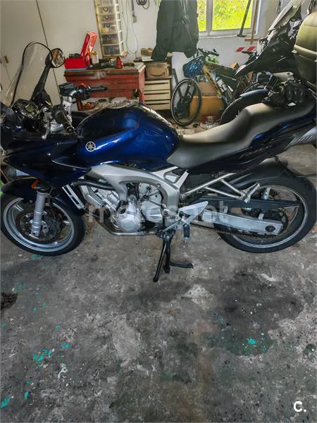 Yamaha FZ6 Fazer – Vista 3