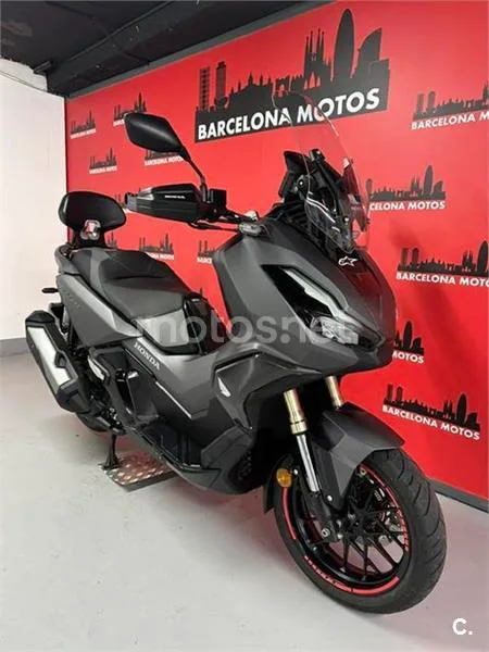 Honda ADV 350 – Vista 3