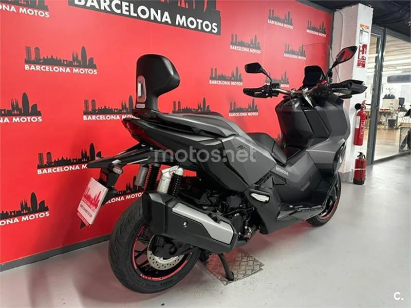 Honda ADV 350 – Vista 5