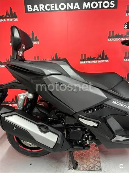 Honda ADV 350 – Vista 8