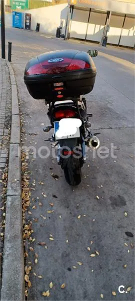 Suzuki Bandit 650 S – Vista 4