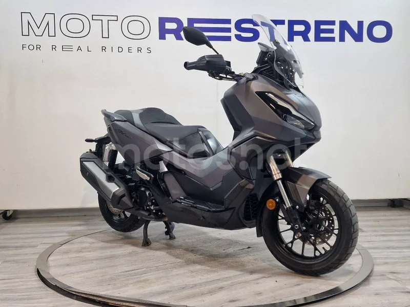 Honda ADV 350 – Vista 6