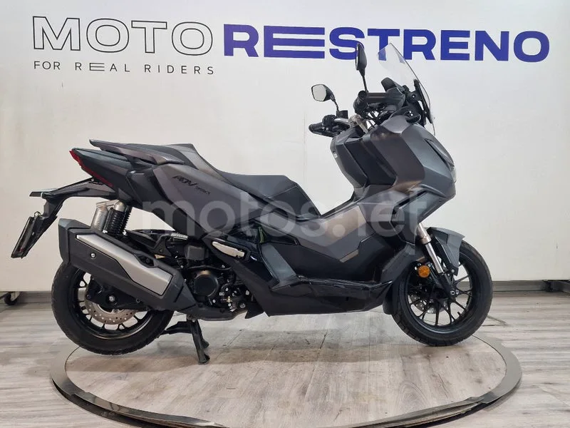Honda ADV 350 – Vista 7