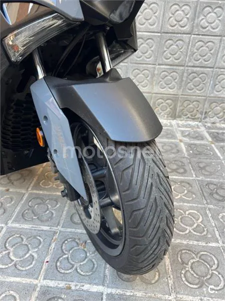 Yamaha XMAX 125 – Vista 11