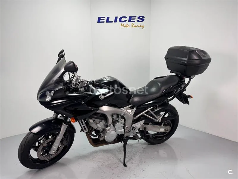 Yamaha FZ6 Fazer – Vista 3