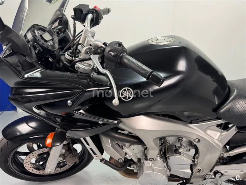 Yamaha FZ6 Fazer – Vista 7