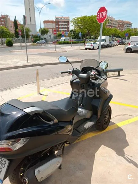 Piaggio MP3 125 – Vista 3