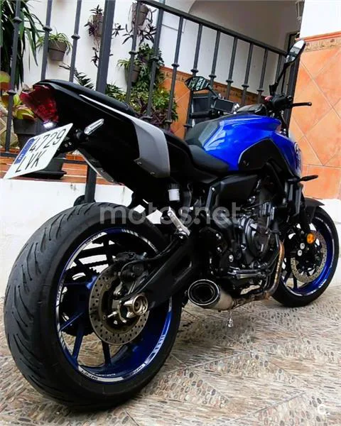 Yamaha MT-07 – Vista 5