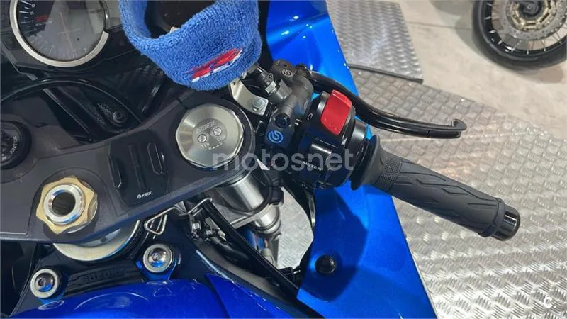Suzuki GSX-R600 – Vista 11