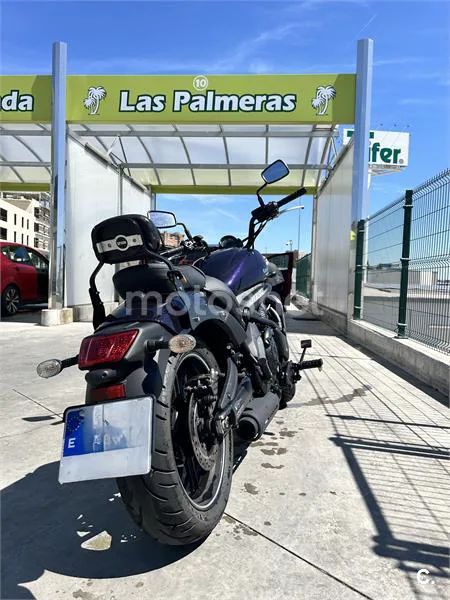 Kawasaki Vulcan S – Vista 11