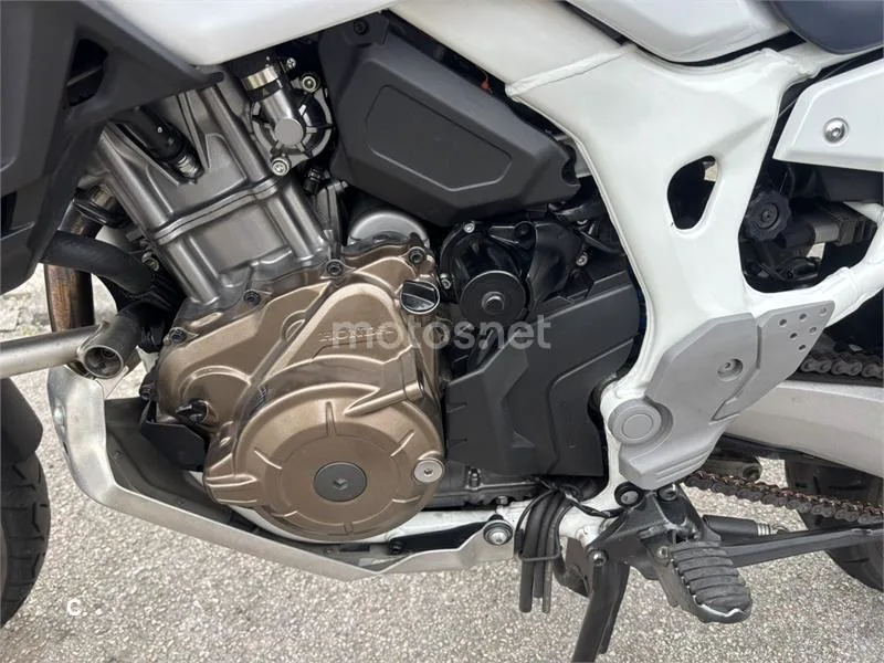 Honda CRF 1000L Africa Twin – Vista 12
