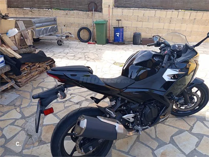 Kawasaki Ninja 400 – Vista 3