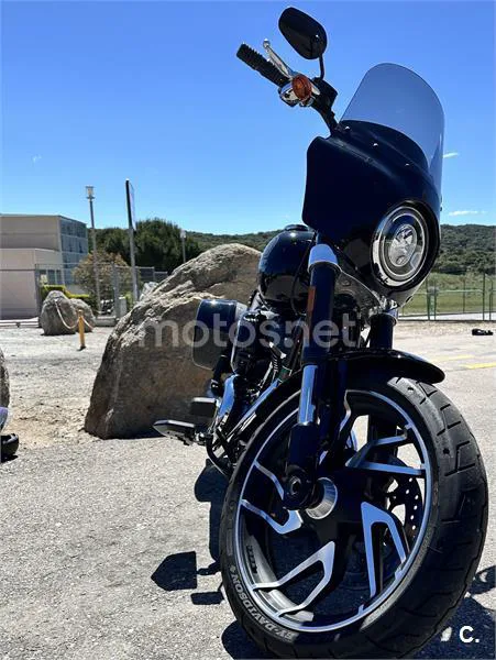 Harley-Davidson Sport Glide – Vista 2