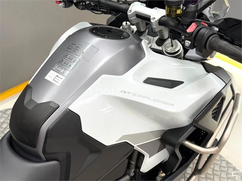 Triumph Tiger 1200 – Vista 8
