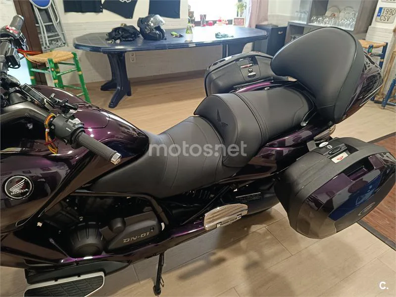 Honda DN 01 – Vista 5