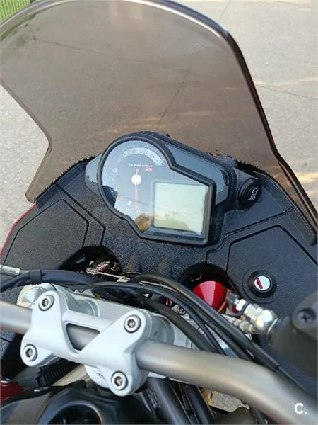 Aprilia Shiver 750 GT – Vista 13