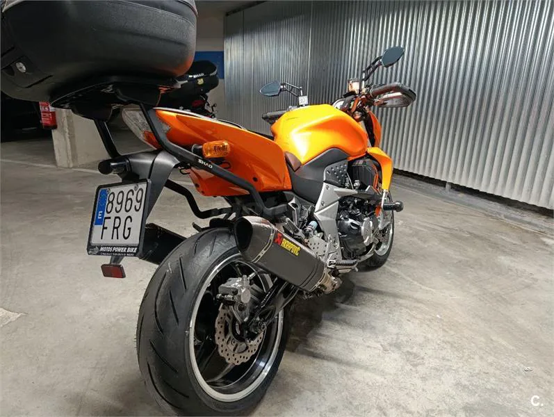 Kawasaki Z1000 – Vista 11