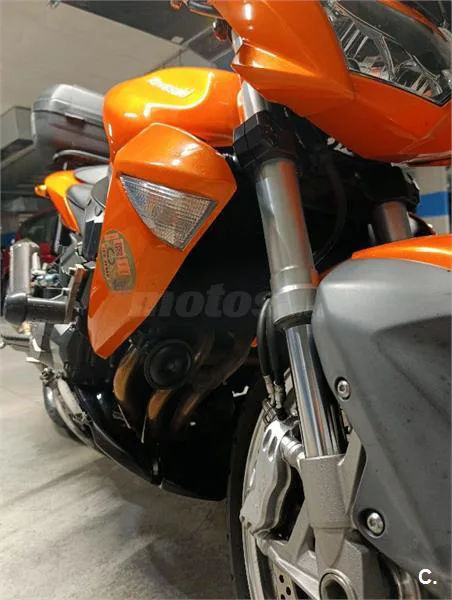 Kawasaki Z1000 – Vista 7