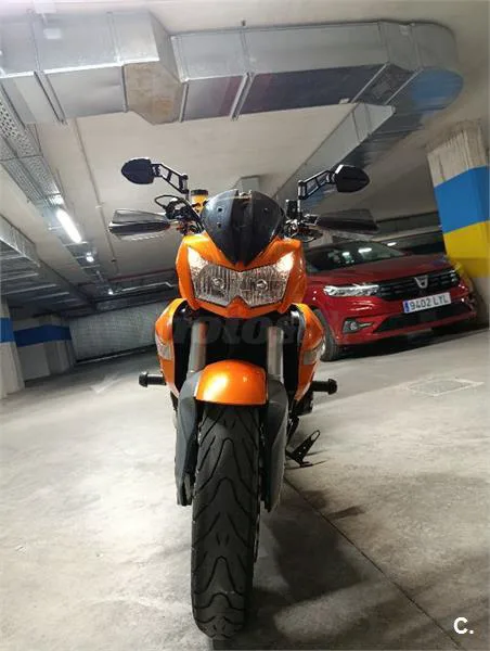 Kawasaki Z1000 – Vista 8