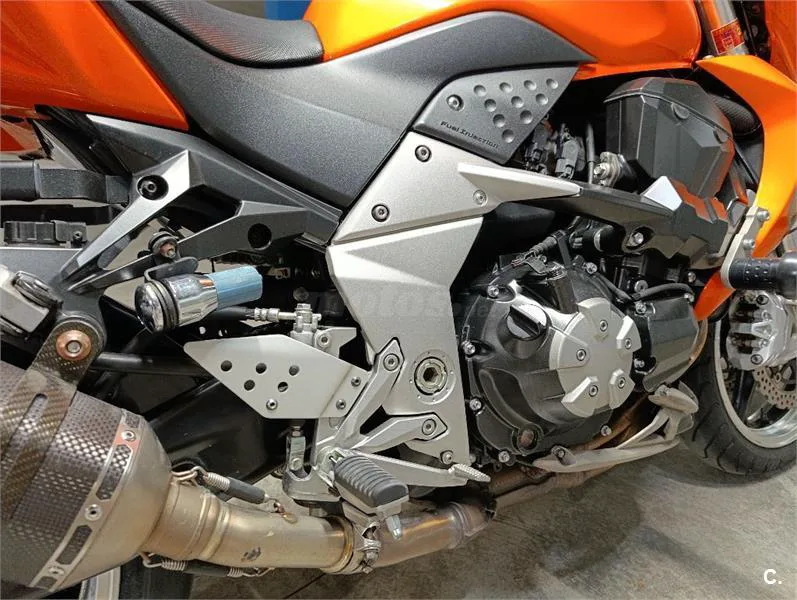 Kawasaki Z1000 – Vista 9