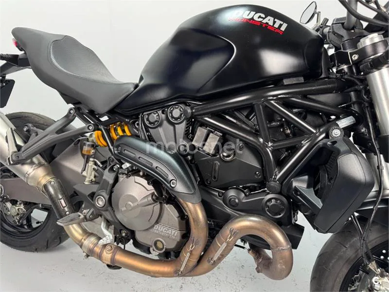 Ducati Monster 821 – Vista 14