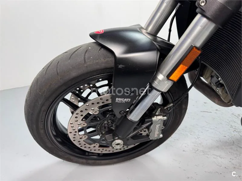 Ducati Monster 821 – Vista 5