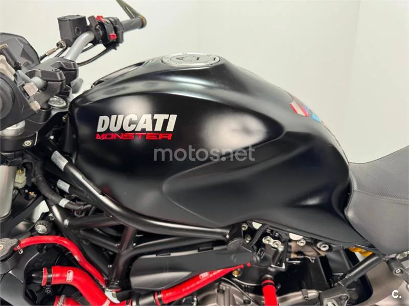 Ducati Monster 821 – Vista 6