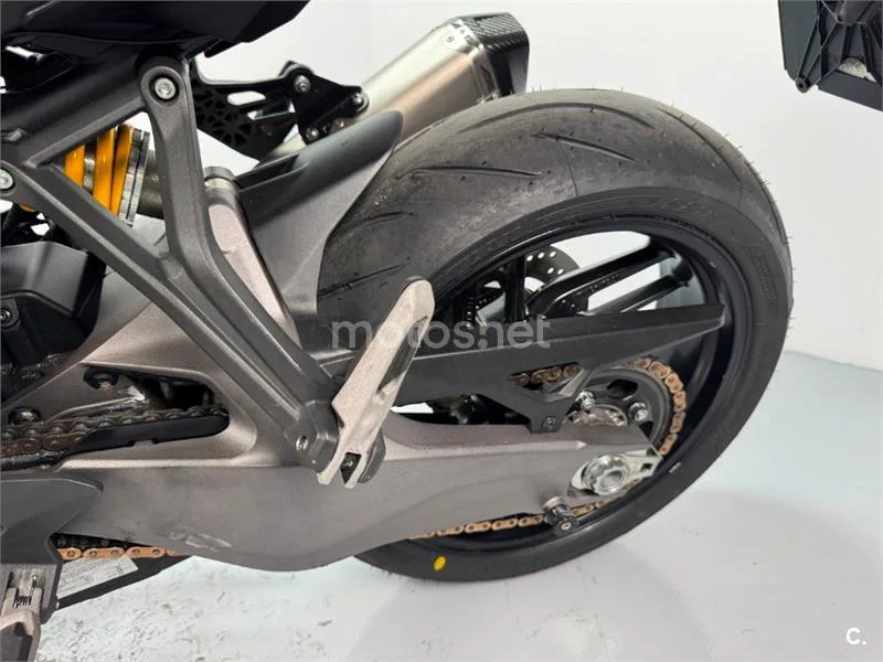 Ducati Monster 821 – Vista 10