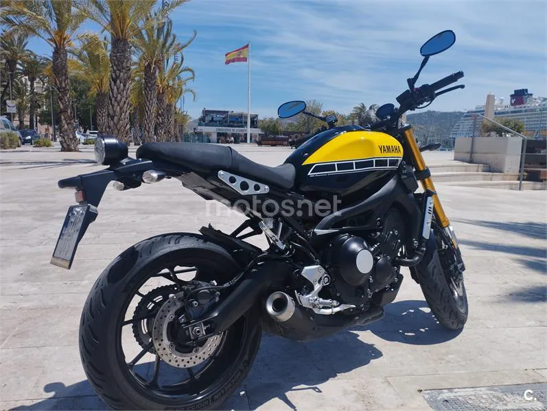 Yamaha XSR 900 – Vista 2