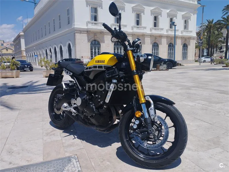 Yamaha XSR 900 – Vista 3