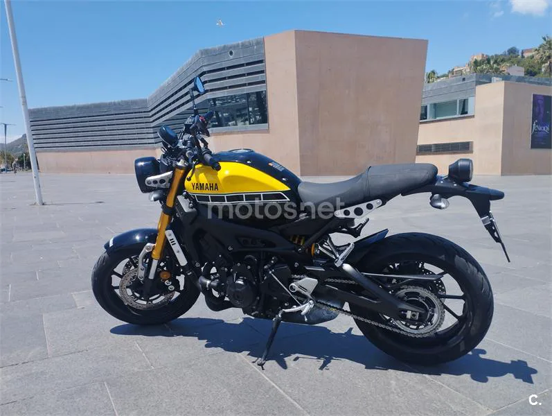 Yamaha XSR 900 – Vista 6
