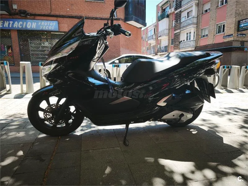 Honda PCX 125 – Vista 4