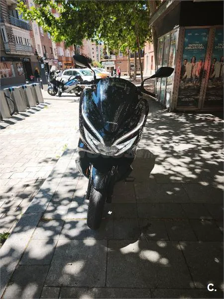 Honda PCX 125 – Vista 6