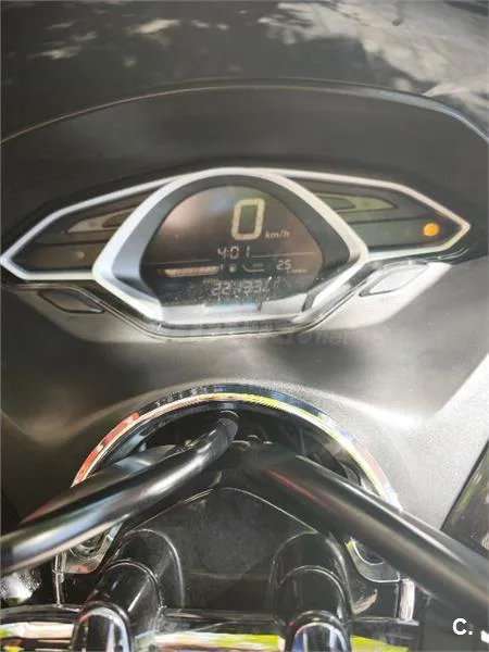 Honda PCX 125 – Vista 7