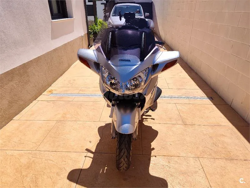 Honda Pan-European ST 1300 – Vista 3