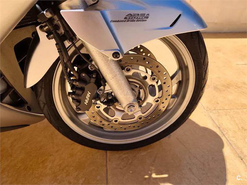 Honda Pan-European ST 1300 – Vista 7