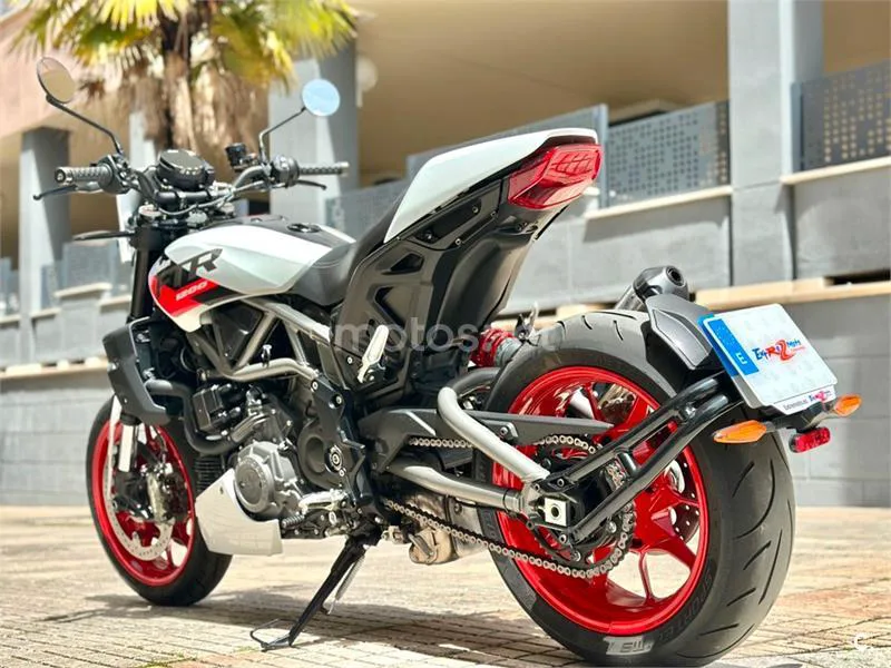 Indian FTR 1200 – Vista 3