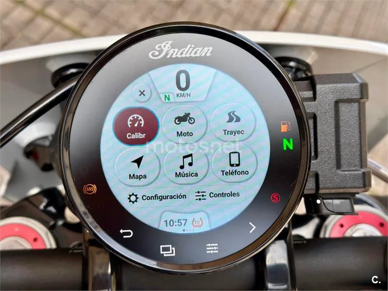 Indian FTR 1200 – Vista 21