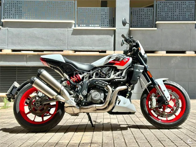 Indian FTR 1200 – Vista 24