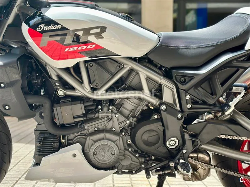 Indian FTR 1200 – Vista 28