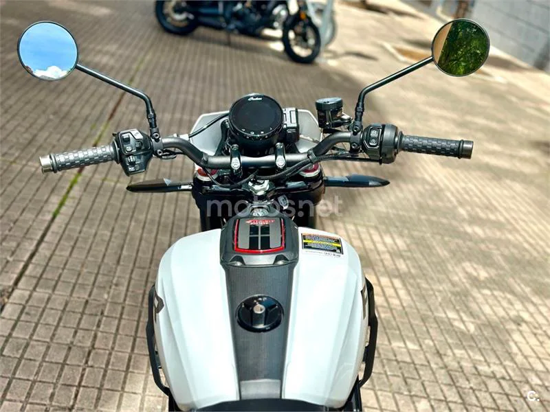 Indian FTR 1200 – Vista 30