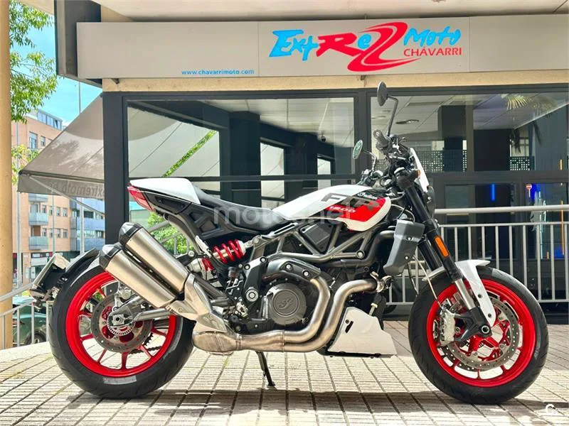Indian FTR 1200 – Vista 4