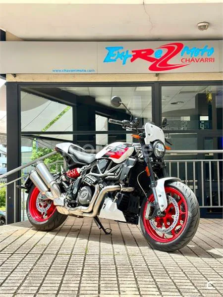 Indian FTR 1200 – Vista 45