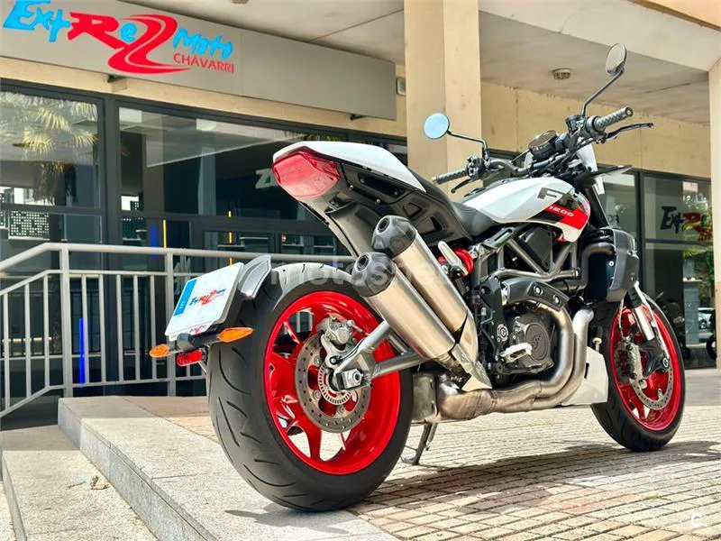 Indian FTR 1200 – Vista 6